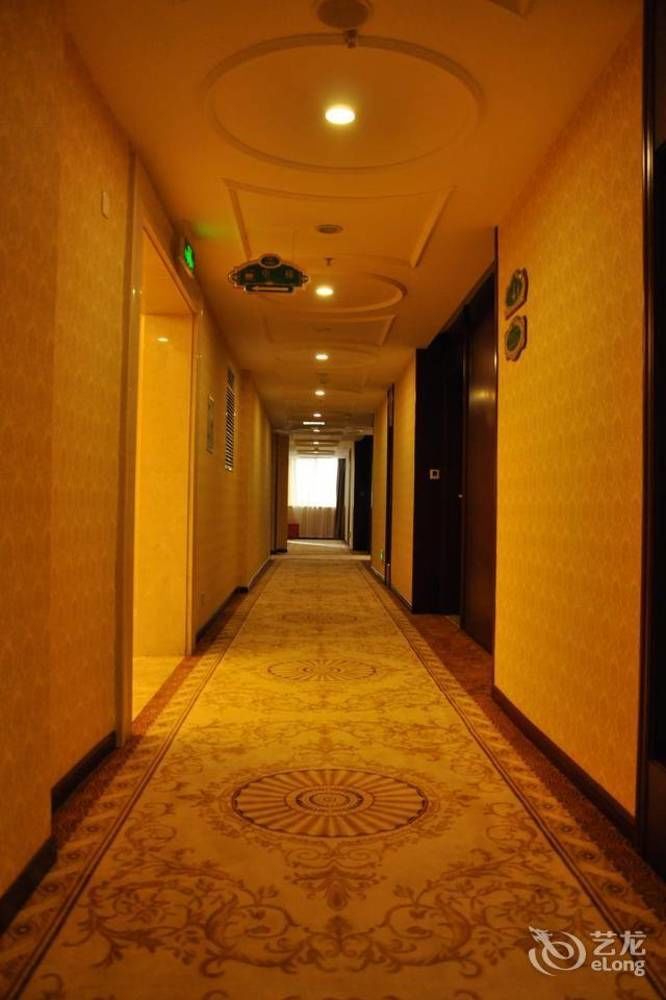 Vienna Hotel Sh Fengxian Nanqiao Jinhai Road Shanghai Extérieur photo