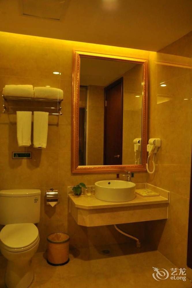 Vienna Hotel Sh Fengxian Nanqiao Jinhai Road Shanghai Extérieur photo